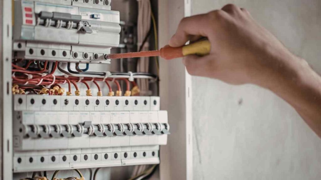 Circuit Breaker Repair